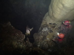 Dalla finestra del meandro che s’immette nel P35 della parte nuova della grotta